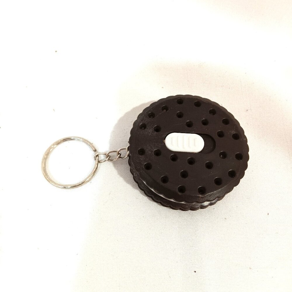Keychain Chocolate Flavored Oreo Cookie NEW Purse or Briefcase Accessory